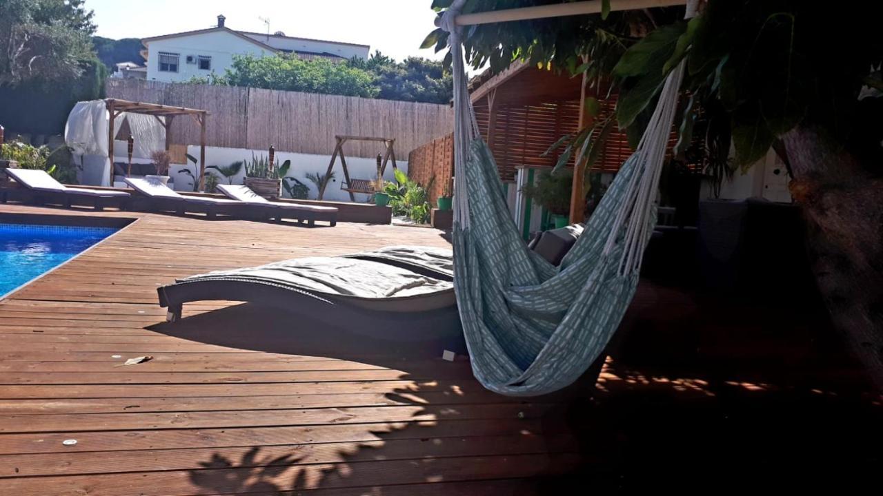 Chic Guesthouse อาเลาริน เดลา ตอร์เร ภายนอก รูปภาพ